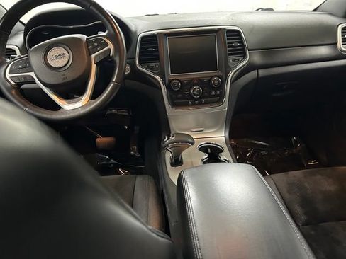 Used 2015 Jeep Grand Cherokee Altitude AWD/4WD image 16