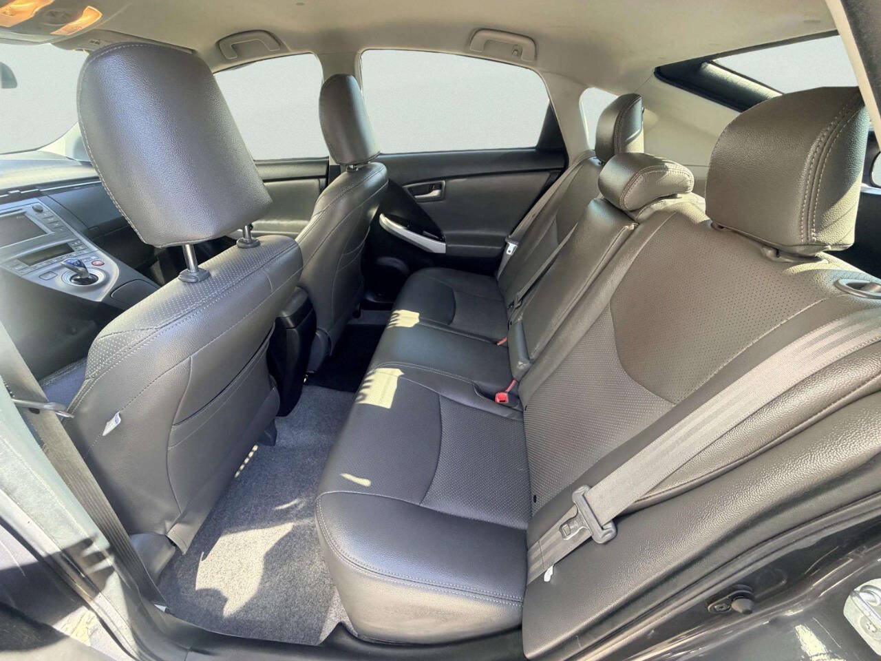 Used 2014 Toyota Prius Two FWD image 23