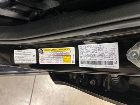 Used 2025 Honda Civic Sport image 25