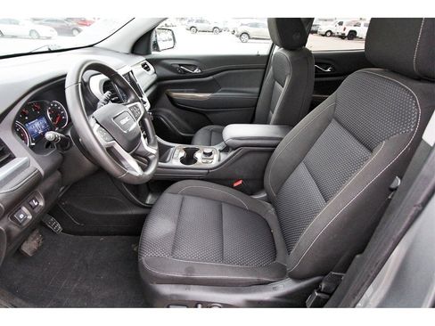 Used 2023 GMC Acadia SLE w/ Driver Convenience Package image 6