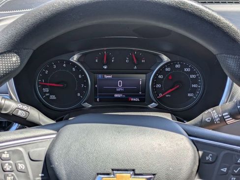Used 2022 Chevrolet Equinox LT FWD image 17