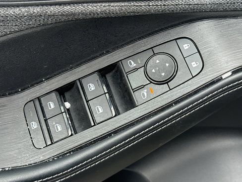 Certified 2023 Nissan Rogue SV image 11