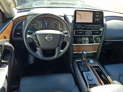 Used 2022 Nissan Armada SL AWD/4WD image 12