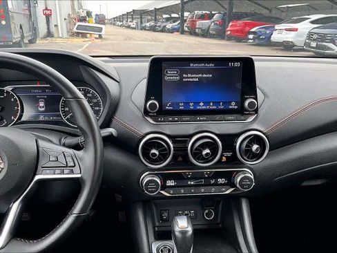 Certified 2025 Nissan Sentra SR image 7