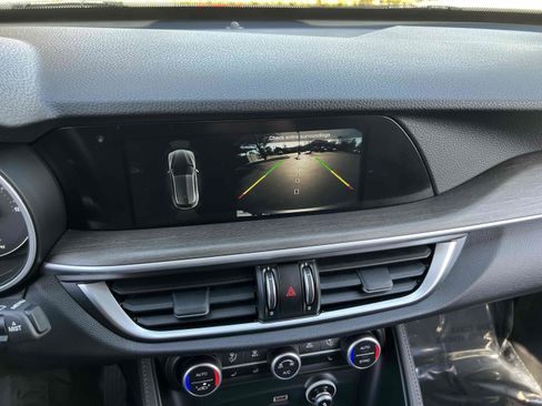 Used 2020 Alfa Romeo Stelvio Ti w/ Nero Edizione image 8