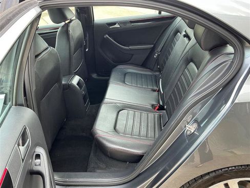 Used 2017 Volkswagen Jetta GLI FWD image 32