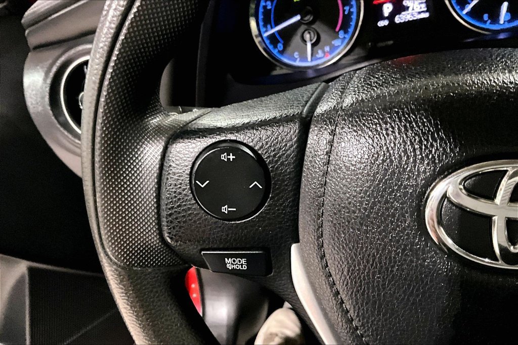 Used 2019 Toyota Corolla LE FWD image 17