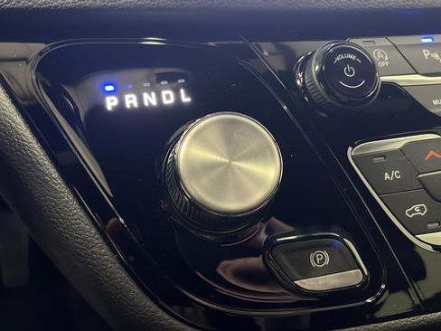 New 2026 Chrysler Pacifica Select FWD image 17