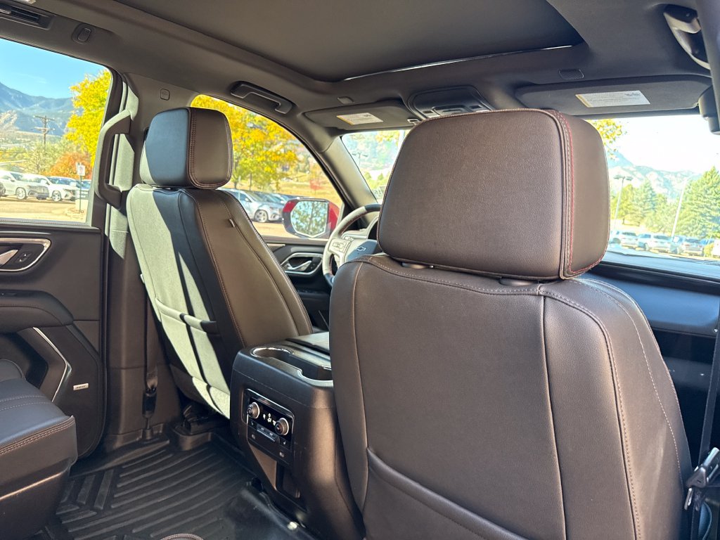 Used 2024 Chevrolet Tahoe RST w/ Luxury Package AWD/4WD image 31