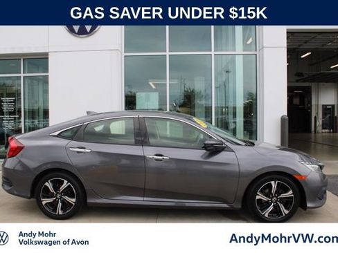 Used 2018 Honda Civic Touring image 5
