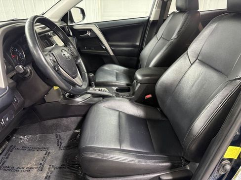 Used 2018 Toyota RAV4 XLE AWD/4WD image 9