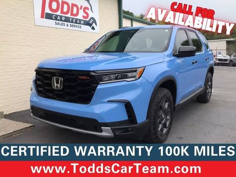 Used 2023 Honda Pilot TrailSport image 1
