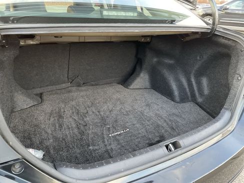 Used 2017 Toyota Corolla SE image 17