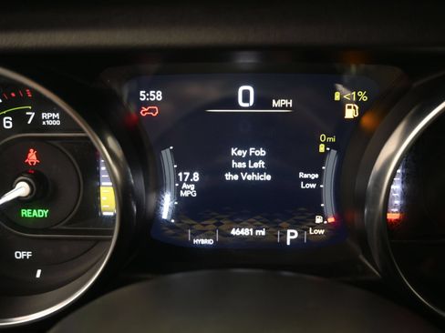 Used 2023 Jeep Wrangler Unlimited Sahara w/ Cold Weather Group AWD/4WD image 19