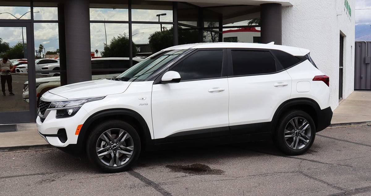 Used 2023 Kia Seltos LX AWD/4WD image 7