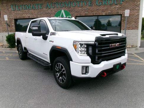 Used 2023 GMC Sierra 2500 AT4 AWD/4WD image 1