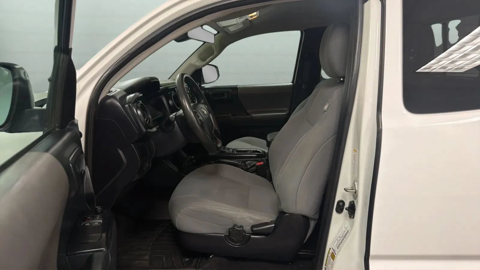 Used 2019 Toyota Tacoma SR RWD image 20