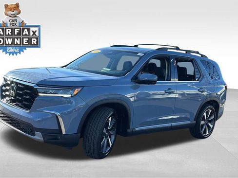 Used 2024 Honda Pilot Elite image 3