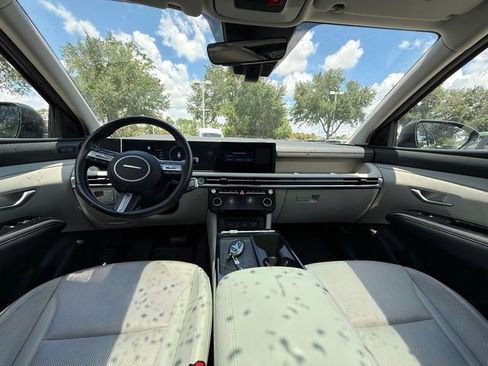 Used 2025 Hyundai Tucson Limited AWD/4WD image 18