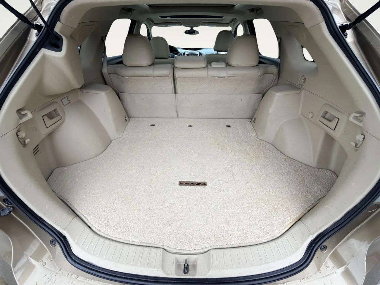 Used 2010 Toyota Venza AWD image 5