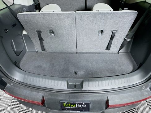 Used 2025 Hyundai Santa Fe SEL FWD image 29