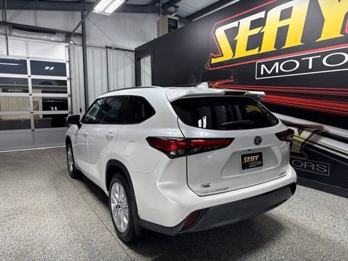 Used 2022 Toyota Highlander Limited AWD/4WD image 22