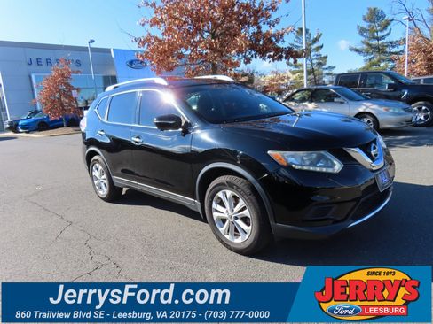 Used 2015 Nissan Rogue SV w/ SV Premium Package image 1