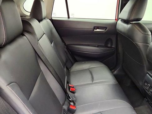 Used 2022 Toyota Corolla Cross XLE w/ Convenience Package FWD image 22