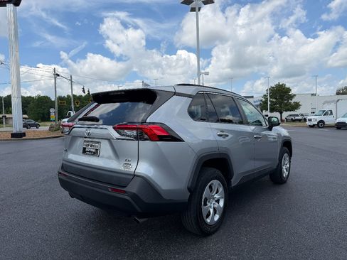 Used 2020 Toyota RAV4 LE w/ All Weather Liner Package AWD/4WD image 7