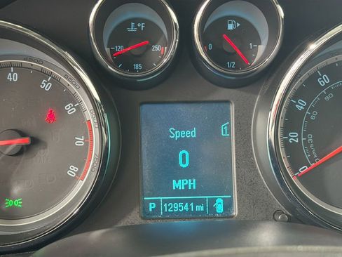 Used 2012 Buick Regal Premium FWD image 15
