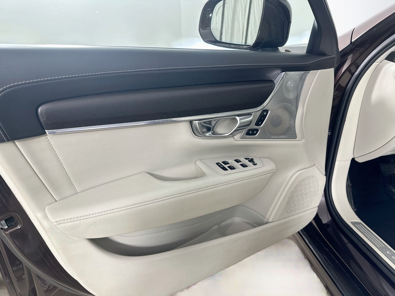 Used 2017 Volvo V90 T6 Cross Country AWD/4WD image 16