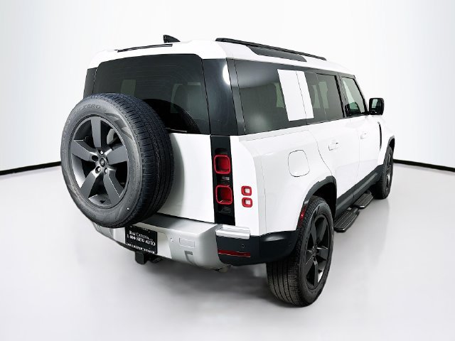 New 2025 Land Rover Defender 110 S AWD/4WD image 5