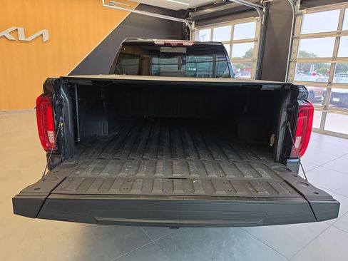 Used 2022 GMC Sierra 1500 Denali w/ Technology Package AWD/4WD image 30