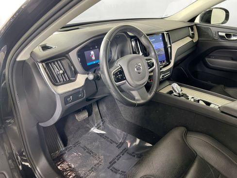 Used 2022 Volvo XC60 B5 Inscription w/ Advanced Package image 9
