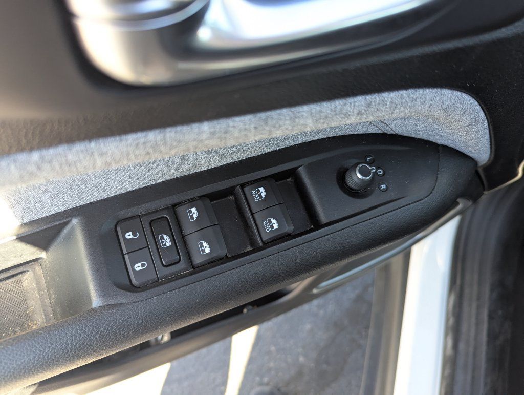 Used 2022 Jeep Compass Latitude AWD/4WD image 26