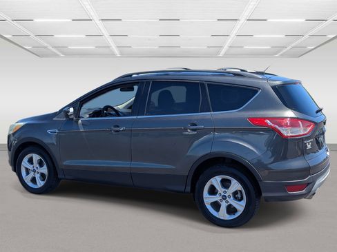Used 2016 Ford Escape SE FWD image 3