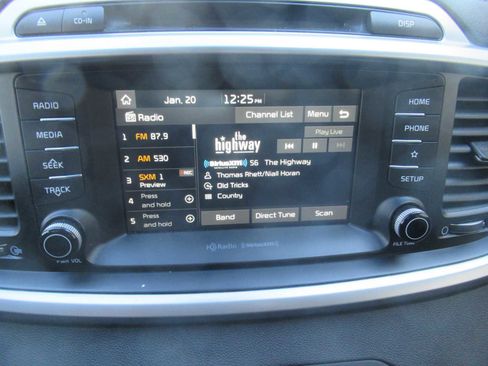 Used 2019 Kia Sorento EX image 33