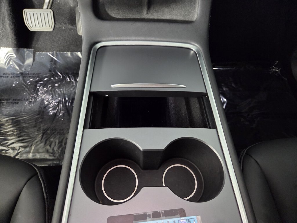 Used 2025 Tesla Model Y Long Range AWD/4WD image 18