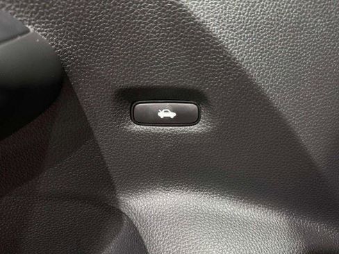 Used 2022 Honda Civic LX image 18
