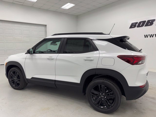 New 2026 Chevrolet TrailBlazer LT w/ Midnight Edition AWD/4WD image 7