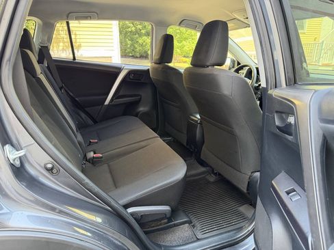 Used 2018 Toyota RAV4 LE w/ All Weather Liner Package AWD/4WD image 15