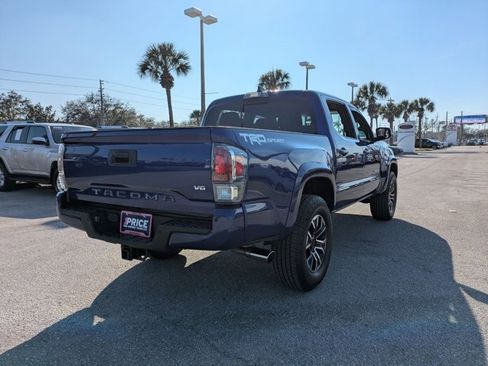 Used 2022 Toyota Tacoma TRD Sport w/ Technology Package image 5