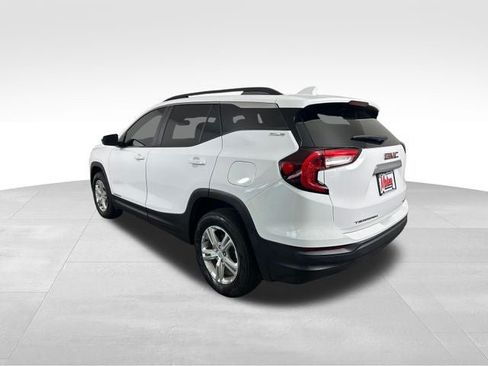 Used 2024 GMC Terrain SLE w/ Driver Convenience Package AWD/4WD image 4