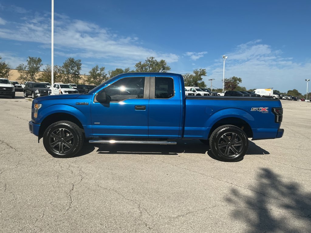 Used 2017 Ford F150 XL w/ Equipment Group 101A Mid AWD/4WD image 2