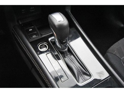 Used 2023 Nissan Kicks SV w/ Interior Electronics Package FWD image 23