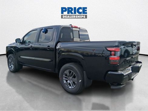 New 2026 Nissan Frontier SV w/ Tow Package AWD/4WD image 7
