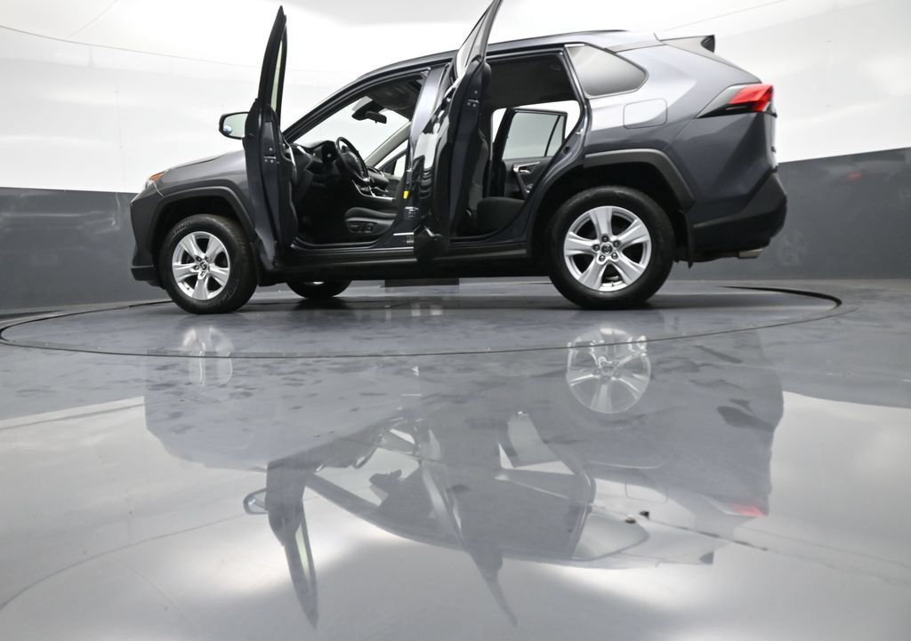 Used 2019 Toyota RAV4 XLE w/ Convenience Package AWD/4WD image 50