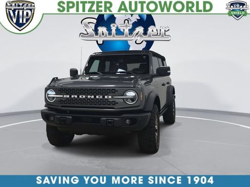 Used 2025 Ford Bronco Badlands AWD/4WD image 4