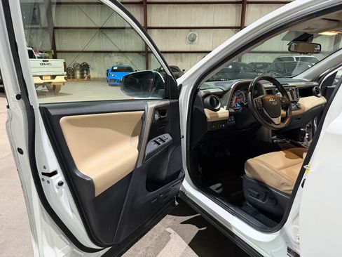 Used 2015 Toyota RAV4 Limited w/ Technology Package AWD/4WD image 12