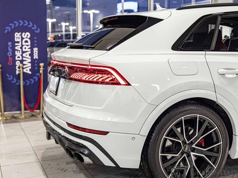 Used 2023 Audi SQ8 Premium Plus w/ Executive Package image 12